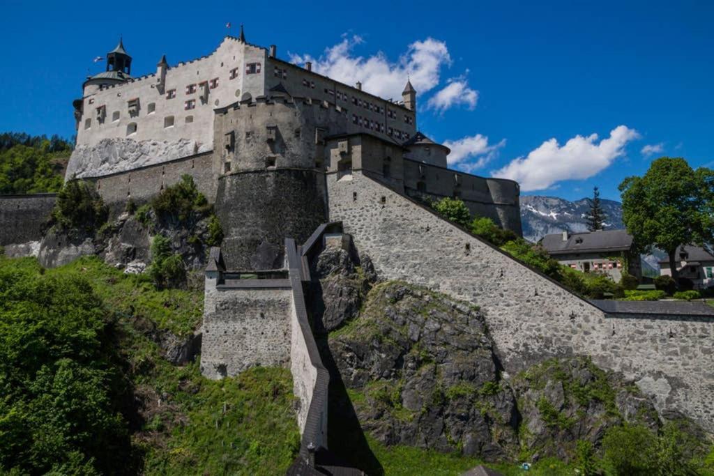 Alpenrelax Haus Weidmannsheil Wohnen Im Romantischen Forsthaus Werfen Exterior foto