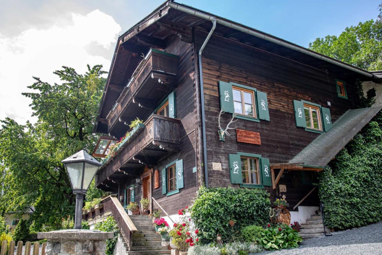 Alpenrelax Haus Weidmannsheil Wohnen Im Romantischen Forsthaus Werfen Exterior foto