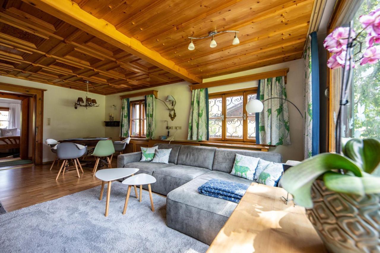 Alpenrelax Haus Weidmannsheil Wohnen Im Romantischen Forsthaus Werfen Exterior foto